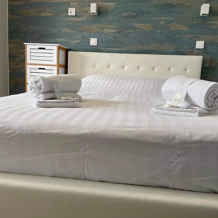 Hotel De La Plage Quineville Luaran gambar